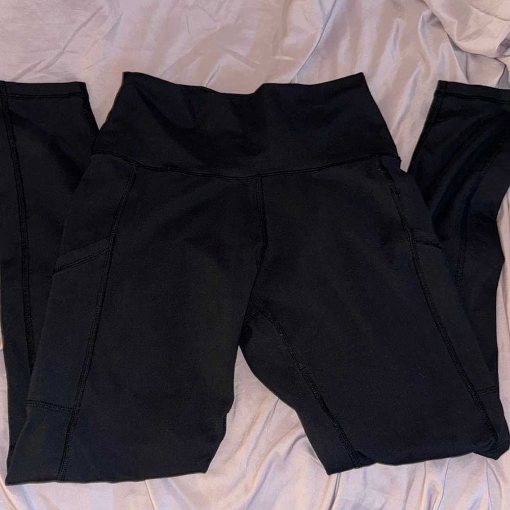aerie black leggings with pockets size Medium